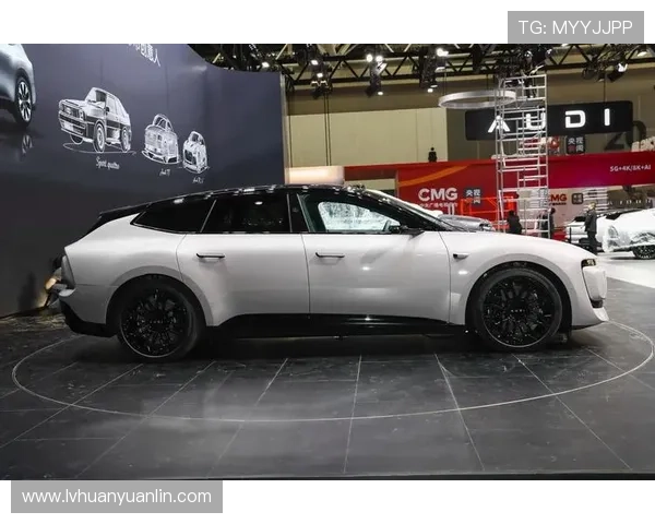 200万即可虐超跑 玩车教授试驾奥迪顶级轿跑 200万即可虐超跑 玩车教授试驾奥迪顶级轿跑